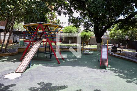 Apartamento à venda com 68m², 3 quartos e 2 vagas Apartamento à venda com 68m², 3 quartos e 2 vagasÁrea Comum - Playground