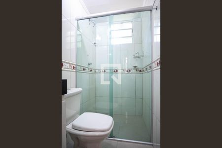 Apartamento à venda com 68m², 3 quartos e 2 vagas Apartamento à venda com 68m², 3 quartos e 2 vagasBanheiro social
