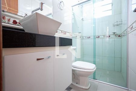 Apartamento à venda com 68m², 3 quartos e 2 vagas Apartamento à venda com 68m², 3 quartos e 2 vagasBanheiro social