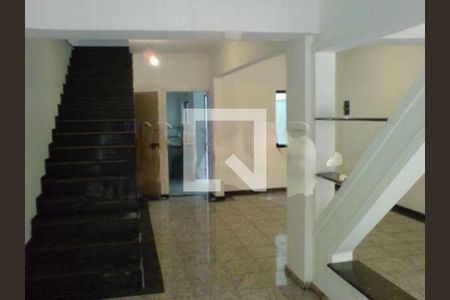 Casa à venda com 3 quartos, 470m² em Cambuci, São Paulo