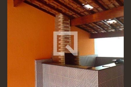 Casa à venda com 3 quartos, 470m² em Cambuci, São Paulo