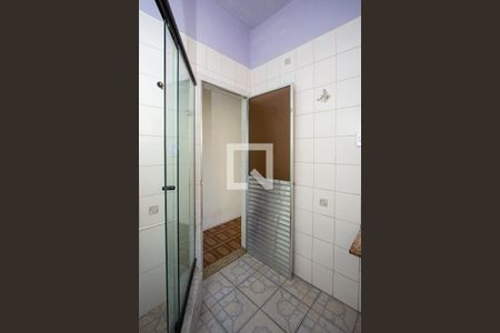 Apartamento para alugar com 60m², 2 quartos e sem vagaBanheiro