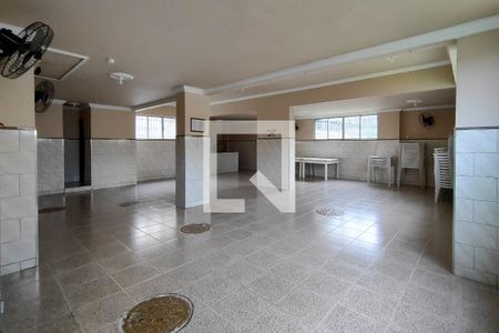 Apartamento para alugar com 83m², 2 quartos e 1 vagaÁrea comum - Salão de festas