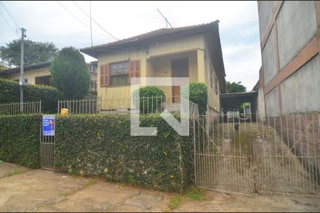 Casa à venda com 110m², 3 quartos e 2 vagasFachada