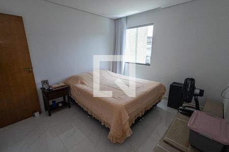 Casa à venda com 116m², 2 quartos e 2 vagas Casa à venda com 116m², 2 quartos e 2 vagasQuarto 2 / suíte - 2º andar