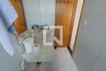 Casa à venda com 116m², 2 quartos e 2 vagas Casa à venda com 116m², 2 quartos e 2 vagasBanheiro Suíte