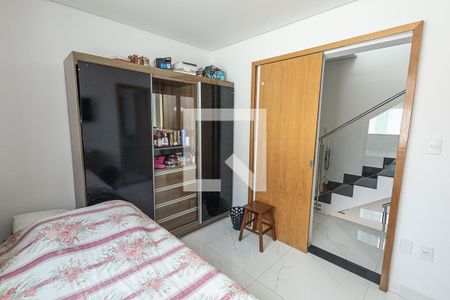 Casa à venda com 116m², 2 quartos e 2 vagas Casa à venda com 116m², 2 quartos e 2 vagasQuarto 1 / suíte - 2º andar
