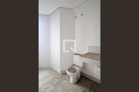 Apartamento para alugar com 275m², 4 quartos e 4 vagasBanheiro da Suíte 2