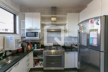 Apartamento à venda com 220m², 4 quartos e 4 vagasCozinha