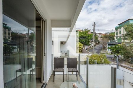 Casa à venda com 162m², 3 quartos e 2 vagasVaranda da Suíte 1