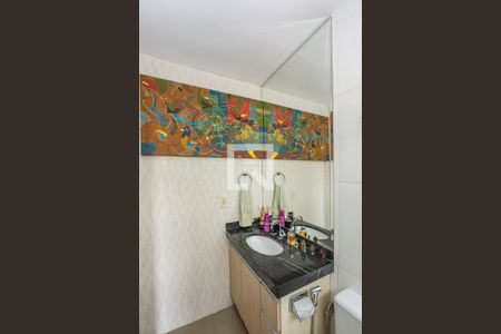 Casa à venda com 162m², 3 quartos e 2 vagasBanheiro da Suíte 1