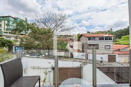Casa à venda com 162m², 3 quartos e 2 vagasVaranda da Suíte 1