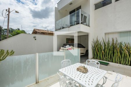 Casa à venda com 162m², 3 quartos e 2 vagasÁrea externa