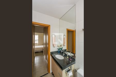 Casa à venda com 162m², 3 quartos e 2 vagasBanheiro da Suíte 2