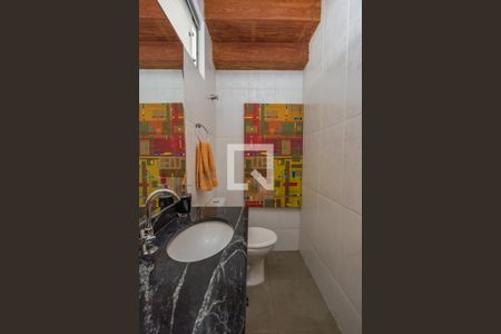 Casa à venda com 162m², 3 quartos e 2 vagasLavabo