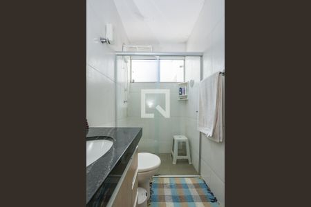 Casa à venda com 162m², 3 quartos e 2 vagasBanheiro da Suíte 1