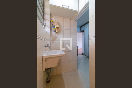 Apartamento à venda com 76m², 2 quartos e 1 vagaÁrea de Serviço