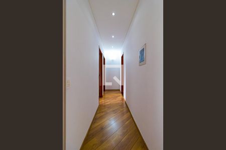 Apartamento à venda com 76m², 2 quartos e 1 vagaCorredor