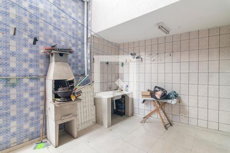 Casa à venda com 400m², 3 quartos e 3 vagasQuintal com Churrasqueira