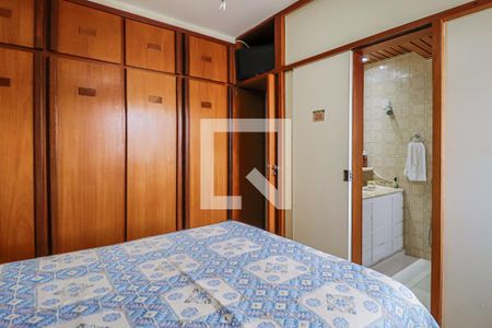 Apartamento à venda com 380m², 4 quartos e 3 vagasQuarto 3 Suíte