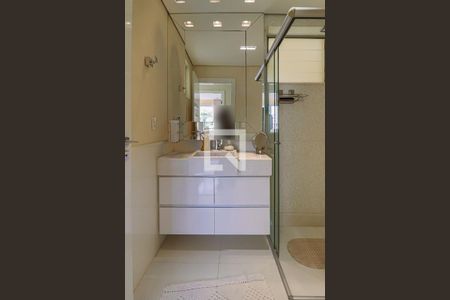 Apartamento à venda com 380m², 4 quartos e 3 vagasCobertura - Banheiro