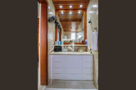 Apartamento à venda com 380m², 4 quartos e 3 vagasBanheiro do Quarto 3 Suíte