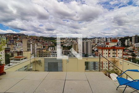 Apartamento à venda com 380m², 4 quartos e 3 vagasCobertura