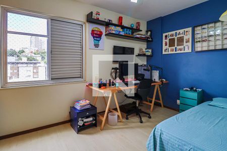 Apartamento à venda com 380m², 4 quartos e 3 vagasQuarto 2