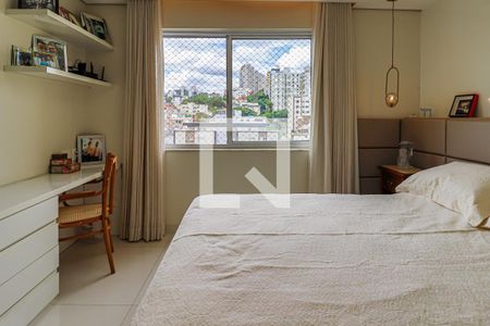 Apartamento à venda com 380m², 4 quartos e 3 vagasCobertura - Quarto 