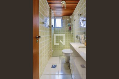 Apartamento à venda com 380m², 4 quartos e 3 vagasBanheiro do Corredor