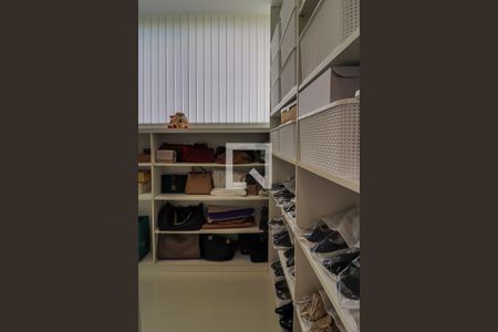 Apartamento à venda com 380m², 4 quartos e 3 vagasCobertura - Closet do Quarto 