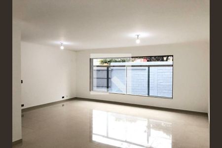 Casa à venda com 3 quartos, 290m² em Vila Olímpia, São Paulo