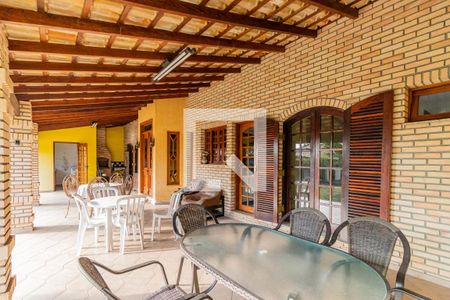 Casa à venda com 200m², 2 quartos e 20 vagasVaranda - Churrasquiera