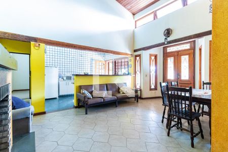 Casa à venda com 200m², 2 quartos e 20 vagasSala