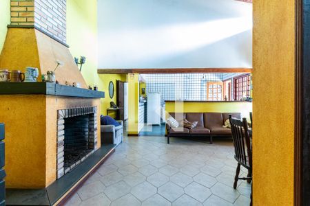 Casa à venda com 200m², 2 quartos e 20 vagasSala