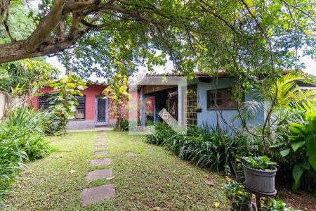 Casa para alugar com 280m², 4 quartos e 4 vagas Casa para alugar com 280m², 4 quartos e 4 vagasQuintal/Jardim