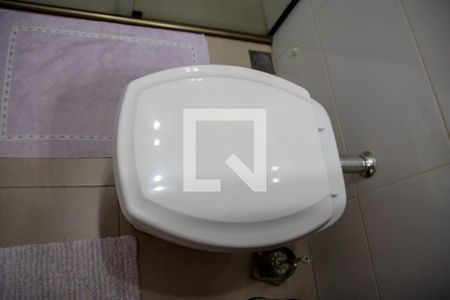 Apartamento à venda com 84m², 2 quartos e 1 vaga Apartamento à venda com 84m², 2 quartos e 1 vagaBanheiro