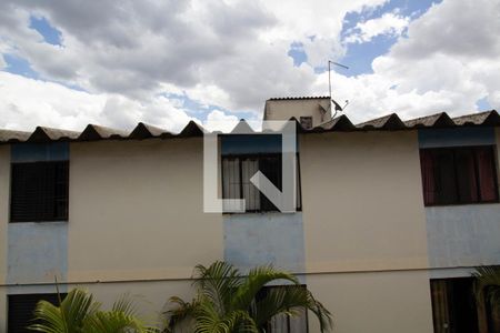Vista Quarto 1 de apartamento para alugar com 2 quartos, 56m² em Conjunto Residencial José Bonifácio, São Paulo