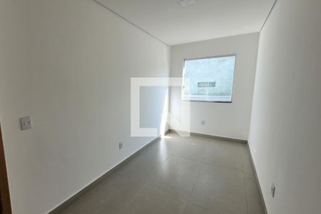 Quarto 2 de casa à venda com 3 quartos, 155m² em Monte Castelo, Contagem