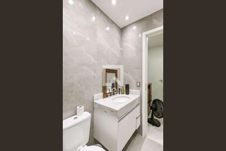 Apartamento à venda com 94m², 3 quartos e 2 vagasBanheiro da suíte 