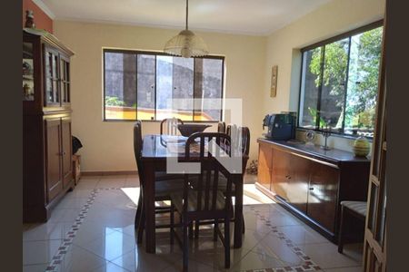 Casa à venda com 3 quartos, 200m² em Parque dos Principes, São Paulo