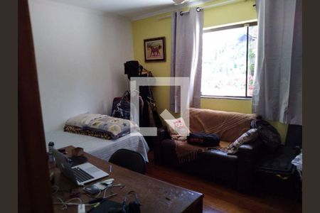 Casa à venda com 3 quartos, 200m² em Parque dos Principes, São Paulo