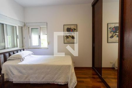 Casa à venda com 4 quartos, 415m² em Parque dos Principes, São Paulo