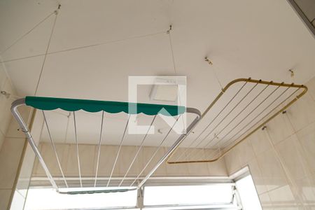 Apartamento para alugar com 90m², 3 quartos e 1 vaga Apartamento para alugar com 90m², 3 quartos e 1 vagaCozinha e Área de Serviço - Varal