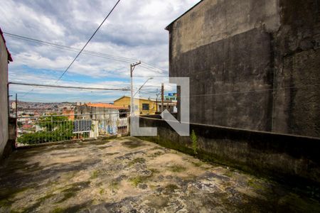 Quintal de casa à venda com 2 quartos, 70m² em Vila Suica, Santo André