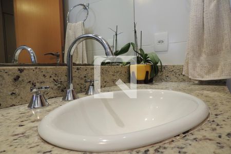 Apartamento à venda com 154m², 4 quartos e 2 vagasBanheiro da Suíte