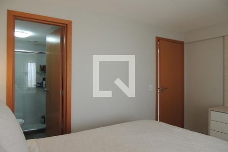 Apartamento à venda com 154m², 4 quartos e 2 vagasQuarto 4 - Suíte