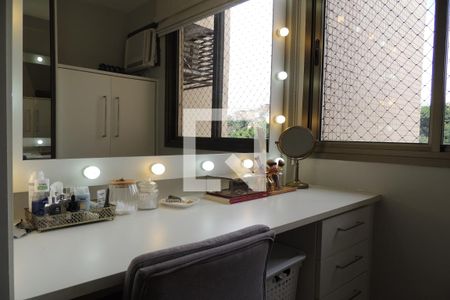 Apartamento à venda com 154m², 4 quartos e 2 vagasQuarto 2 Closet