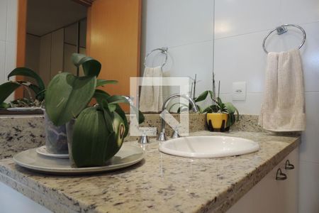 Apartamento à venda com 154m², 4 quartos e 2 vagasBanheiro da Suíte