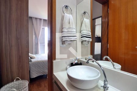 Apartamento à venda com 103m², 2 quartos e 2 vagasBanheiro do Quarto 1 - Suíte